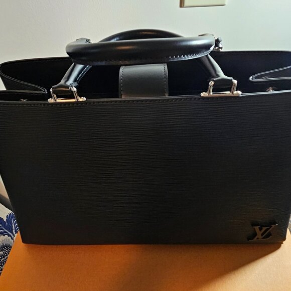 Louis Vuitton Kleber MM Epi Leather handbag - Picture 6 of 15